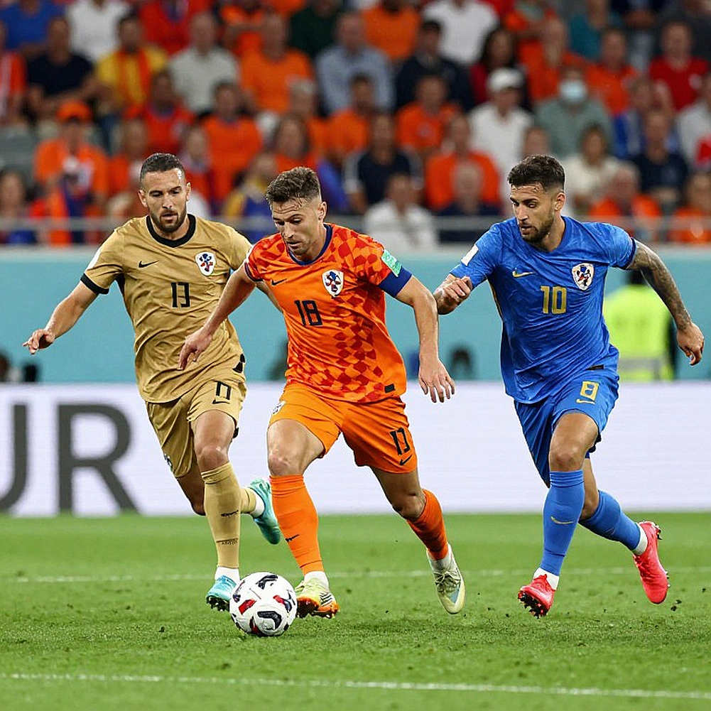 Ronald Araújo và thương vụ mượn 55 triệu euro: Điểm vỡ nằm ở dòng đầu tiên